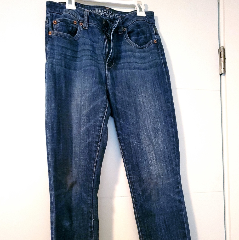 American Eagle blue jeans